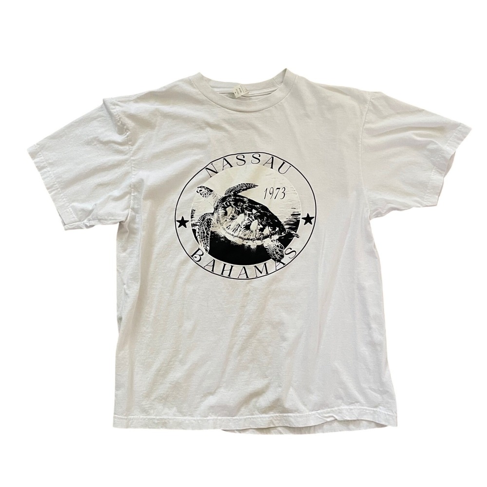 Nassau Bahamas 1973 Sea Turtle Graphic T-Shirt White XL Nassau Group Cotton
